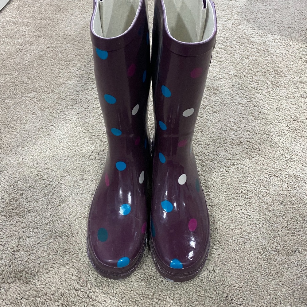Polka dot rain boots Wellys Size 9